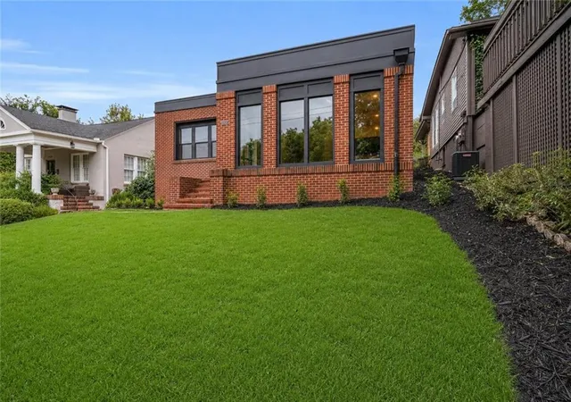 2nd image of 1175 Monroe Dr Ne, Atlanta, GA 30306 | MLS# 7798810