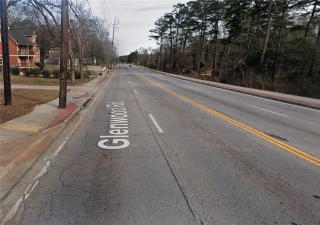 4th image of 3398 Glenwood Rd, Decatur, GA 30032 | MLS# 7744579