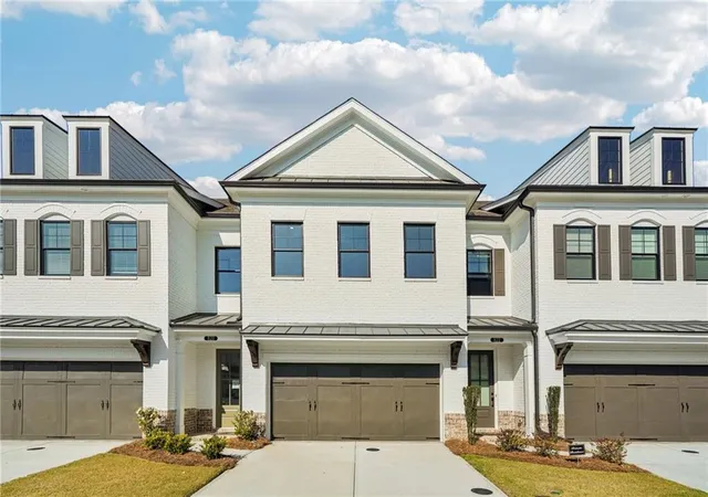 2nd image of 4316 Burton Bend Wy #147, Buford, GA 30518 | MLS# 7789392