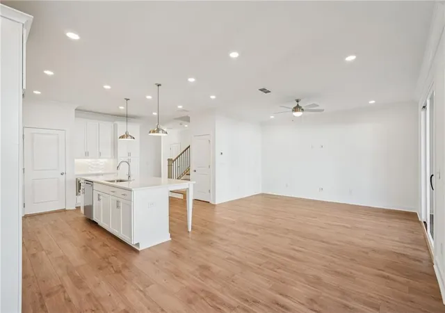 3rd image of 4316 Burton Bend Wy #147, Buford, GA 30518 | MLS# 7789392