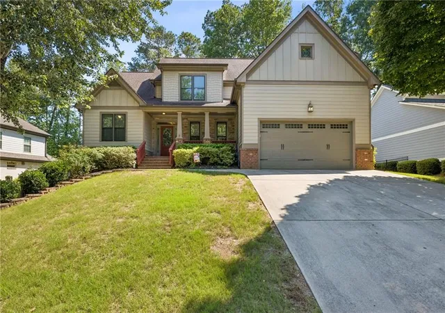 Homes for sale in Dacula, GA | 3327 Holly Glen Dr, Dacula, GA 30019 | MLS# 7800901