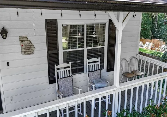 Homes for sale in Lithia Springs, GA | 2114 W Lotus Point Dr, Lithia Springs, GA 30122 | MLS# 7788666