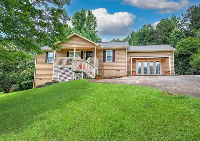 2nd image of 427 Jewell Cole Rd, Hiram, GA 30141 | MLS# 7785922