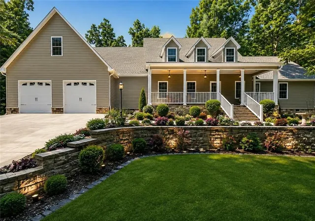 1st image of 1141 Buttermilk Rd Sw, Cave Spring, GA 30124 | MLS# 7822598