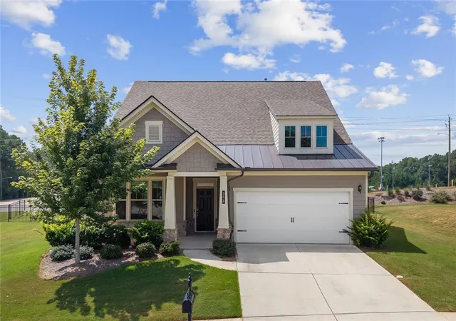 Photo 1 of Single family home for sale at 352 Chestnut Chase, Hoschton, GA 30548 | MLS# 7828612 | Listing updated on 2026-08-29