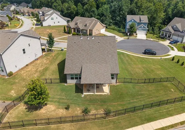 Photo 2 of Single family home for sale at 352 Chestnut Chase, Hoschton, GA 30548 | MLS# 7828612 | Listing updated on 2026-08-29