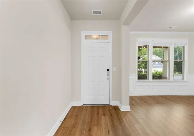 Photo 3 of Single family home for sale at 352 Chestnut Chase, Hoschton, GA 30548 | MLS# 7828612 | Listing updated on 2026-08-29