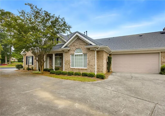 2nd image of 4704 Rose Arbor Dr Nw #8, Acworth, GA 30101 | MLS# 7821293