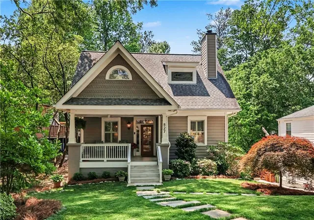1st image of 827 Highland Ter Ne, Atlanta, GA 30306 | MLS# 7816602