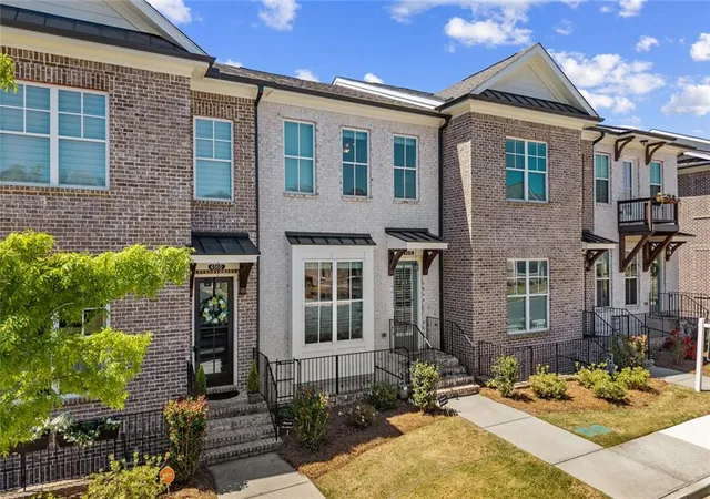 2nd image of 4570 Waterside Pkwy, Peachtree Corners, GA 30092 | MLS# 7806248