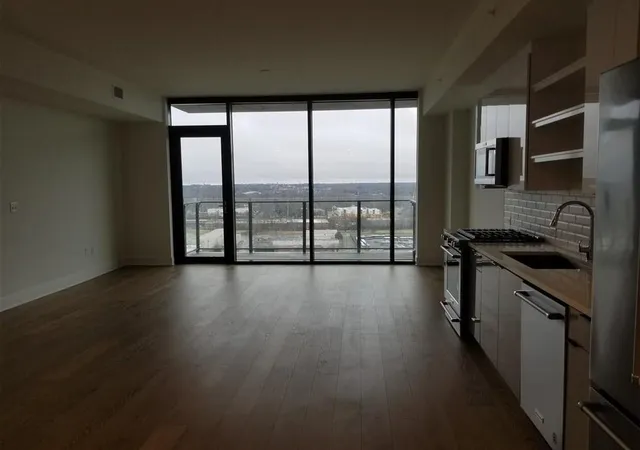 2nd image of 788 W Marietta St Nw #1111, Atlanta, GA 30318 | MLS# 7799199