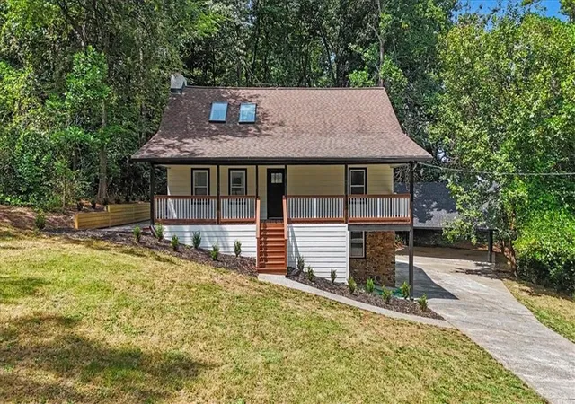 Photo 1 of Single family home for sale at 1741 Lucy Dr Nw, Kennesaw, GA 30152 | MLS# 7827954 | Listing updated on 2026-10-09