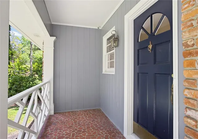 3rd image of 6651 Castleton Dr, Atlanta, GA 30328 | MLS# 7785065