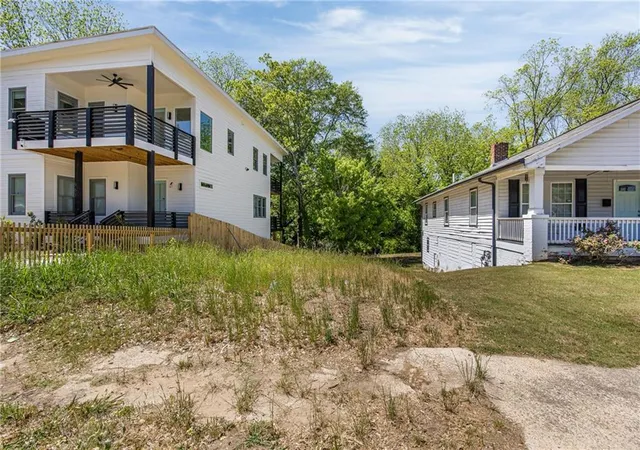 3rd image of 957 Ashby Cir Nw, Atlanta, GA 30314 | MLS# 7755912
