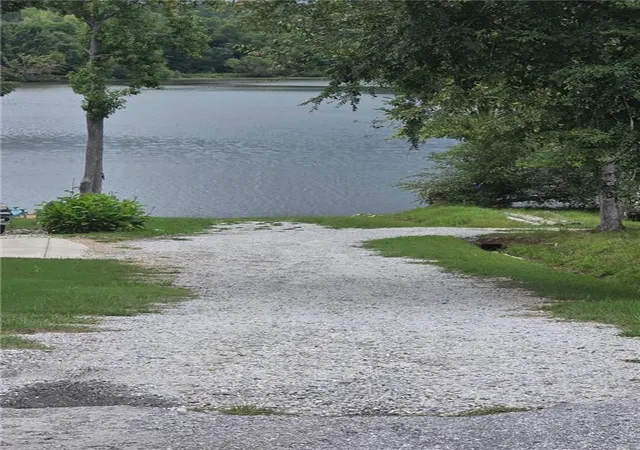 2nd image of 345 Friar Tuck Cir, Covington, GA 30014 | MLS# 7819753