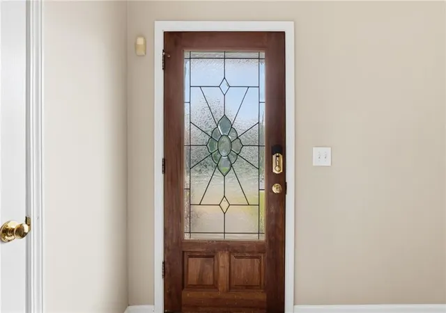 3rd image of 2075 Drogheda Ln, Marietta, GA 30066 | MLS# 7816783