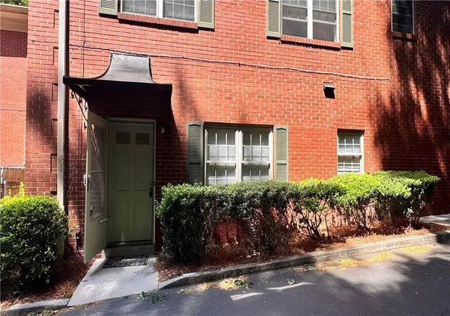 Homes for sale in Atlanta, GA | 430 Lindbergh Dr Ne #L5, Atlanta, GA 30305 | MLS# 7756596