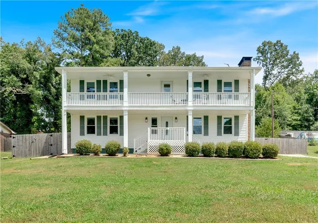 1st image of 32 Baker Rd Se, Cartersville, GA 30120 | MLS# 7803779