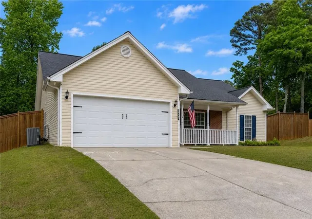 Homes for sale in Sugar Hill, GA | 5825 April Dr, Sugar Hill, GA 30518 | MLS# 7798427