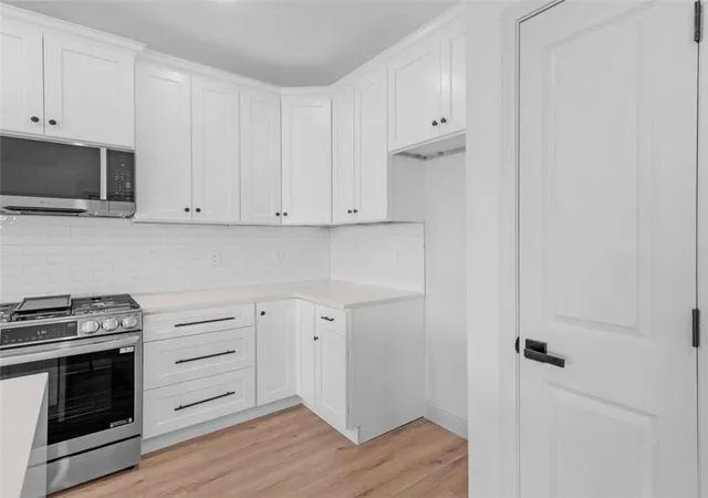 Photo 3 of Sale Pending at 245 Lakeview Dr, Locust Grove, GA 30248 | MLS# 7816387 | Listing updated on 2026-09-14