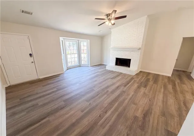 3rd image of 5003 Henson Dr Sw, Mableton, GA 30126 | MLS# 7741543