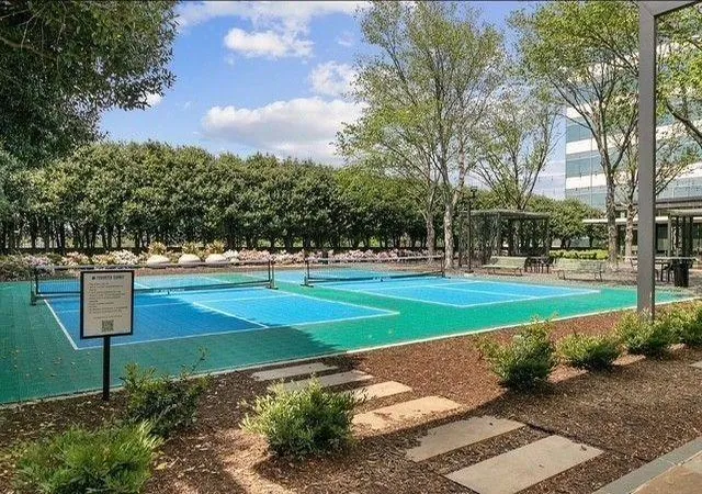 2nd image of 10 Perimeter Smt Blvd, Brookhaven, GA 30319
