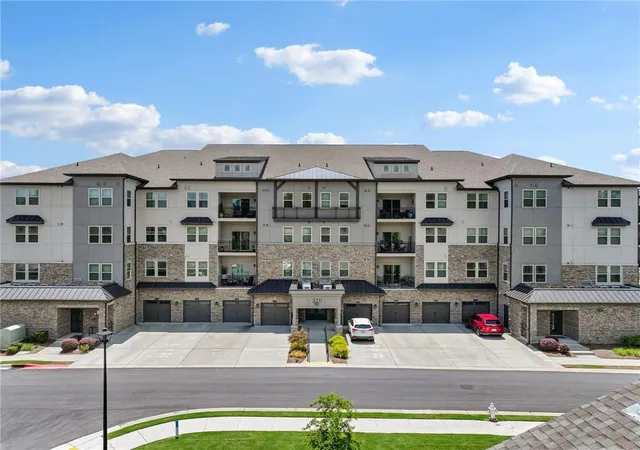 Photo 3 of Condo for sale at 3211 Orwell Way #4303, Cumming, GA 30041 | MLS# 7802853 | Listing updated on 2026-09-15