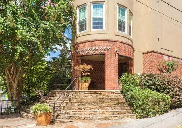 Condominium at 1029 Piedmont Ave Ne #302, Atlanta, GA 30309 | MLS# 6607324 |  | Sold on 2019-12-13
