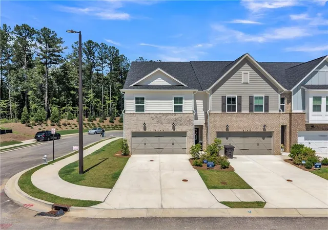 Photo 2 of Townhouse for sale at 5745 Tillman Way, Powder Springs, GA 30127 | MLS# 7801789 | Listing updated on 2026-09-19