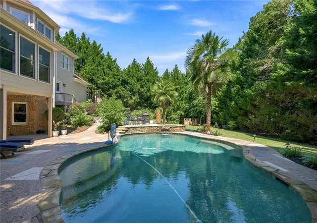 Photo 3 of Single family home for sale at 1044 Meadow Clb Ct, Suwanee, GA 30024 | MLS# 7823329 | Listing updated on 2026-09-20