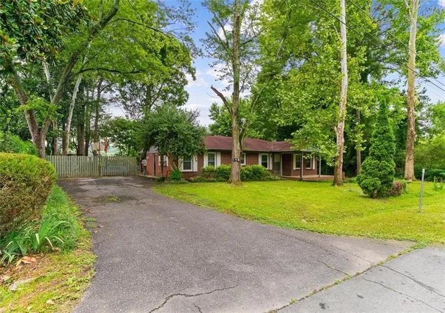 Photo 3 of Single family home for sale at 156 Parker Rd, Calhoun, GA 30701 | MLS# 7786481 | Listing updated on 2026-06-12