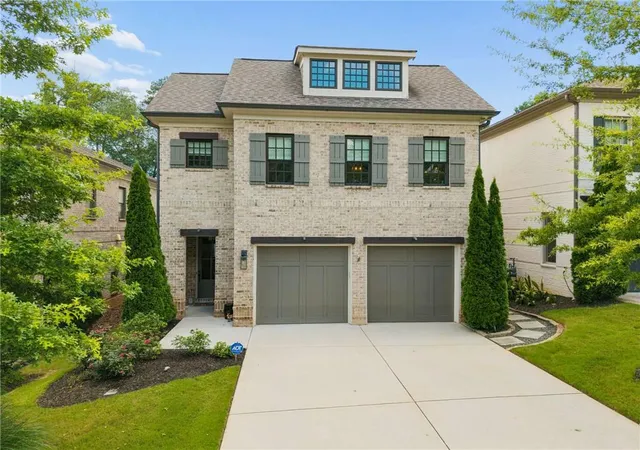 Photo 1 of Sale Pending at 1122 Blackshear Dr, Decatur, GA 30033 | MLS# 7801544 | Listing updated on 2026-08-22