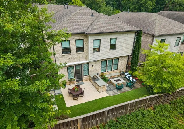 Photo 2 of Sale Pending at 1122 Blackshear Dr, Decatur, GA 30033 | MLS# 7801544 | Listing updated on 2026-08-22