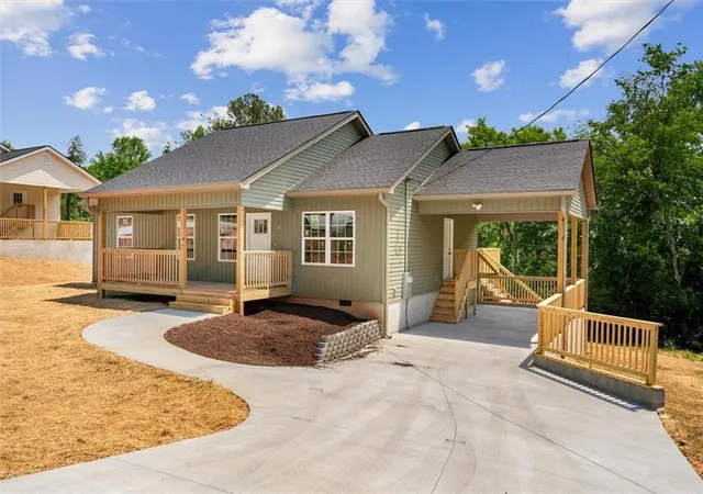 Photo 2 of Sale Pending at 141 Azalea St Sw, Calhoun, GA 30701 | MLS# 7801449 | Listing updated on 2026-07-31