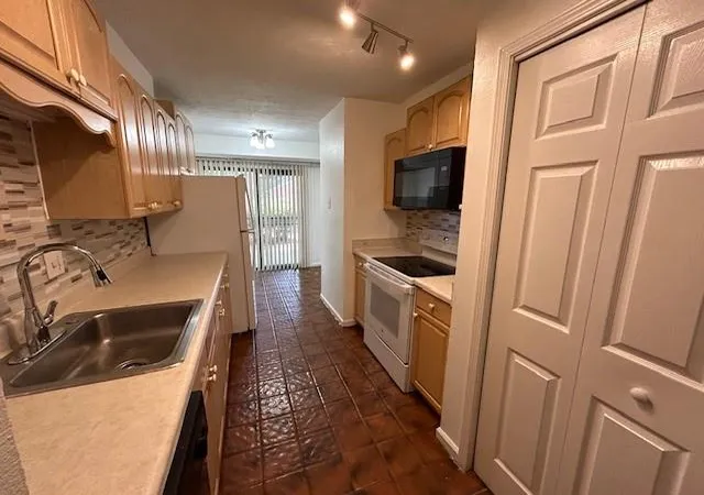5th image of 2630 Stoney Creek Rd Se, Marietta, GA 30067 | MLS# 7747312