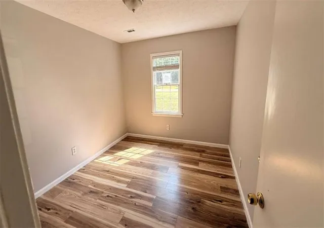 Photo 4 of Single family home for sale at 55 Oak Crst Ct, Covington, GA 30016 | MLS# 7780398 | Listing updated on 2026-09-16
