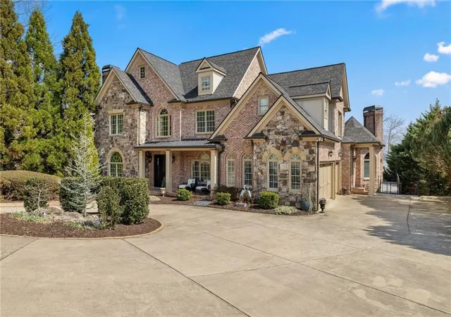Photo 3 of Single family home for sale at 9020 Old Terry Frd Rd, Gainesville, GA 30506 | MLS# 7729392 | Listing updated on 2026-07-10