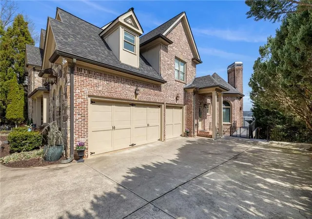 Photo 4 of Single family home for sale at 9020 Old Terry Frd Rd, Gainesville, GA 30506 | MLS# 7729392 | Listing updated on 2026-07-10
