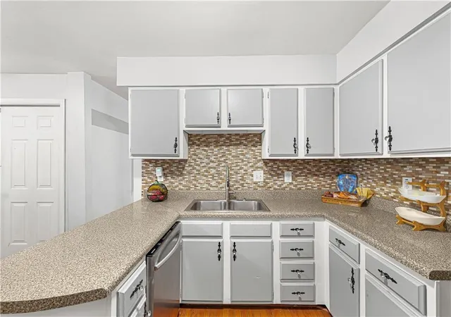 Photo 3 of Condo for sale at 1670 Terrell Ridge Dr Se, Marietta, GA 30067 | MLS# 7803902 | Listing updated on 2026-09-11