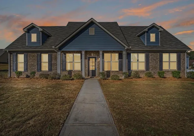 2nd image of 1141 Abundance Dr, Locust Grove, GA 30248 | MLS# 7798224
