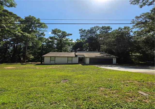Photo 3 of Sale Pending at 3321 Border Dr, Stone Mountain, GA 30087 | MLS# 7795002 | Listing updated on 2026-09-10