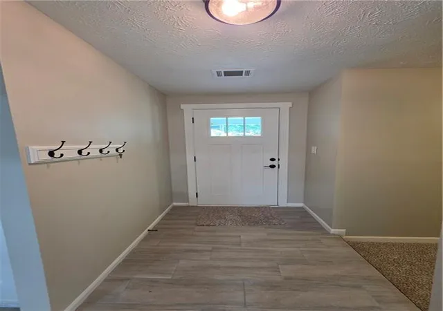 Photo 4 of Sale Pending at 3321 Border Dr, Stone Mountain, GA 30087 | MLS# 7795002 | Listing updated on 2026-09-10