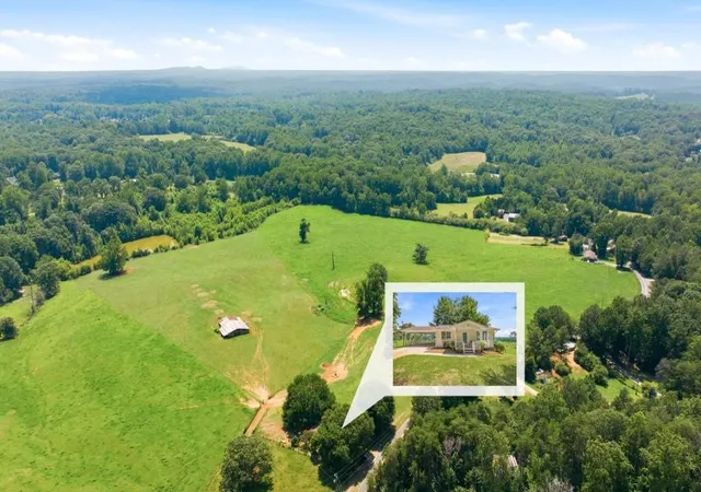 Homes for sale in Murrayville, GA | 5831 Dewey Dr, Murrayville, GA 30564 | MLS# 7798788