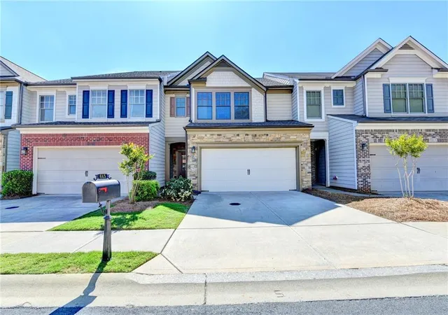 3rd image of 645 Township Cir, Alpharetta, GA 30004 | MLS# 7806349