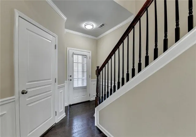 5th image of 645 Township Cir, Alpharetta, GA 30004 | MLS# 7806349