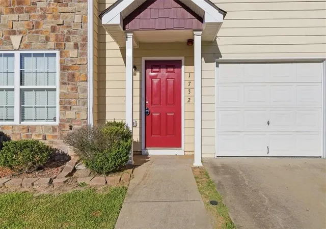 3rd image of 1732 Old Dogwood, Jonesboro, GA 30238 | MLS# 7757640