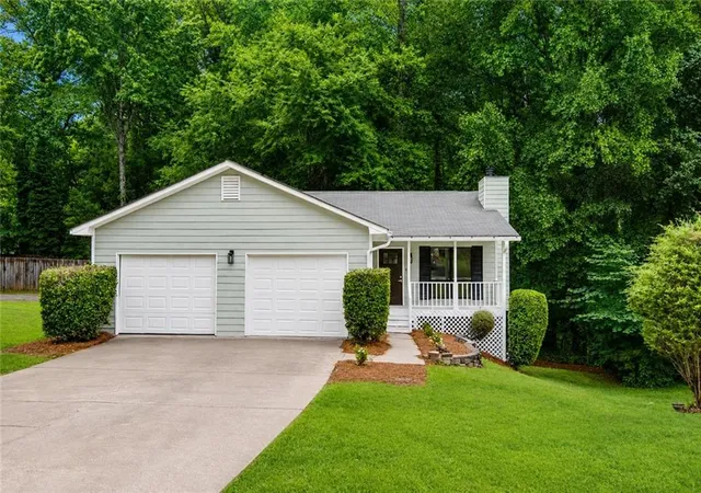 Photo 1 of Sale Pending at 3960 Rocmar Dr, Snellville, GA 30039 | MLS# 7793508 | Listing updated on 2026-08-27