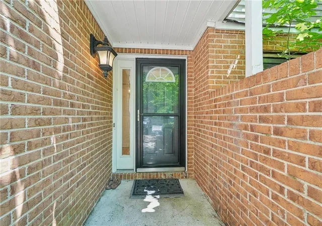 5th image of 22 Dunwoody Springs Dr, Sandy Springs, GA 30328 | MLS# 7814217