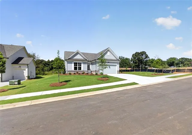 Photo 3 of Single family home for sale at 2019 Oconee Blf Dr, Athens, GA 30601 | MLS# 7811655 | Listing updated on 2026-09-09