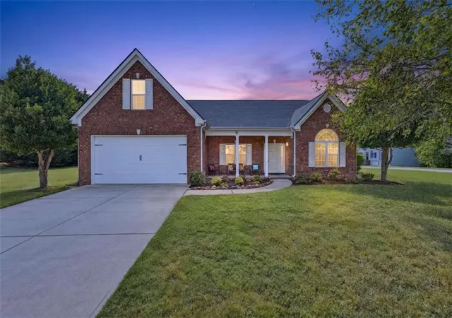 Photo 1 of Sale Pending at 24 Feldspar Dr, Jefferson, GA 30549 | MLS# 7847038 | Listing updated on 2026-10-13